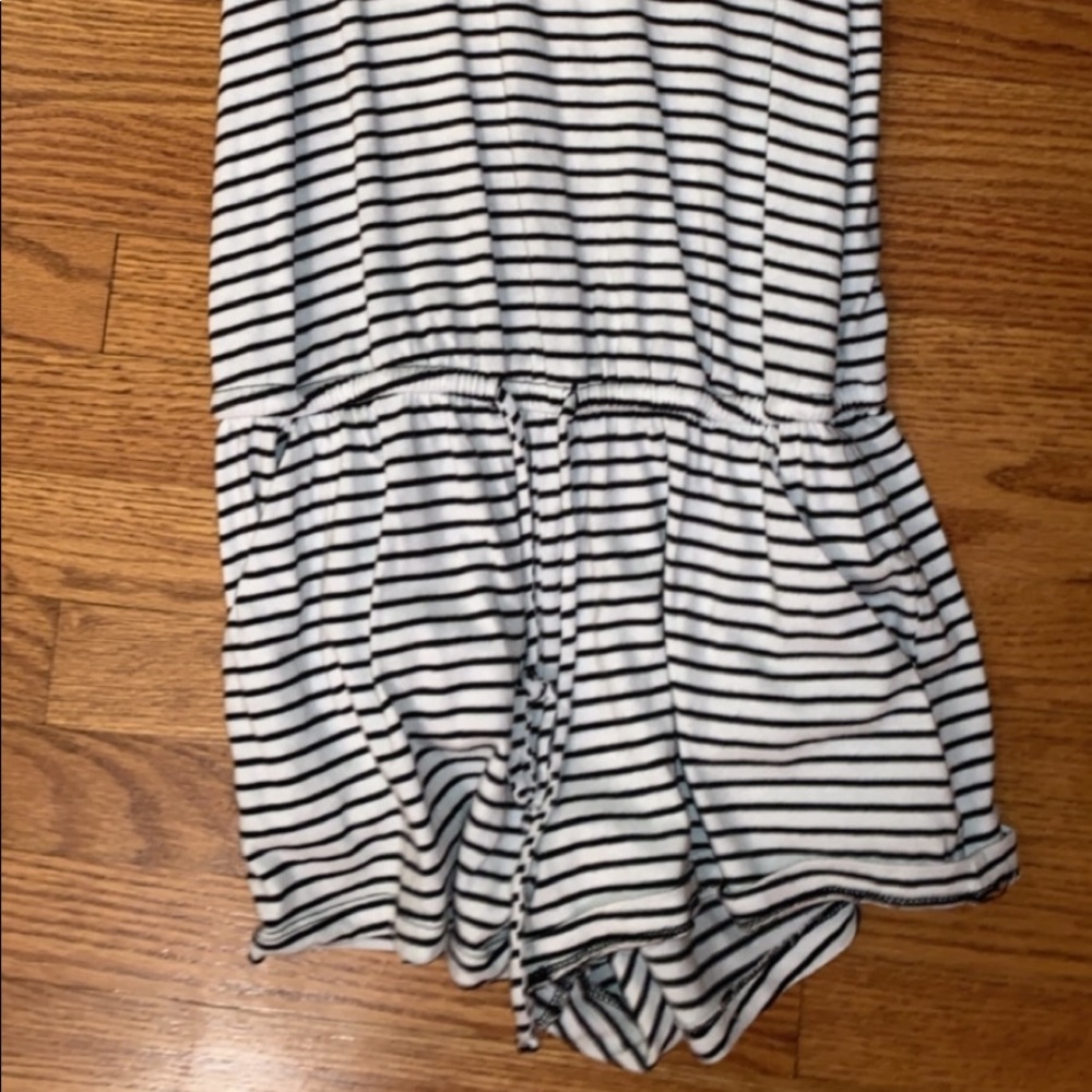 romper - Picture 2 of 2